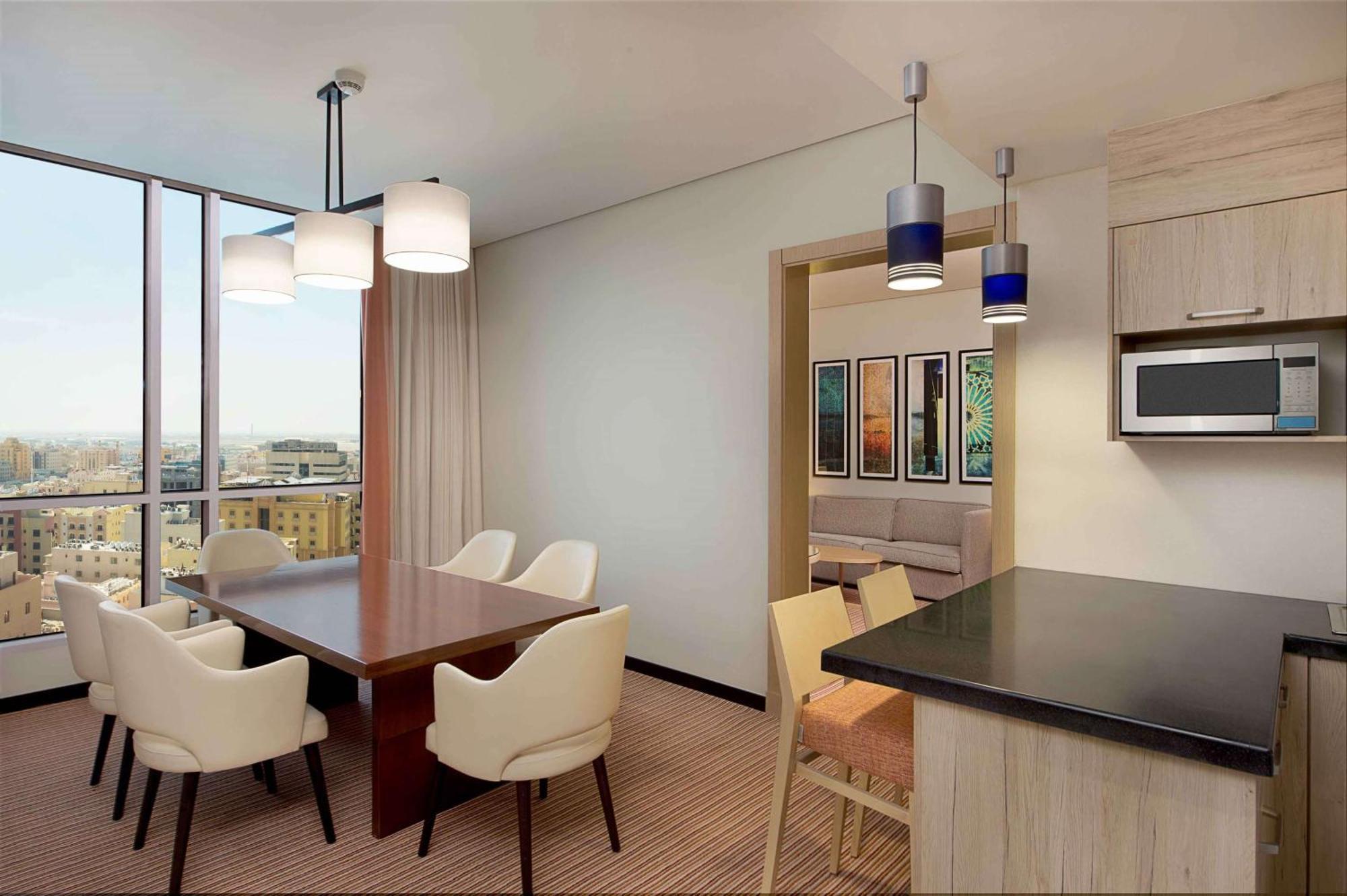Hilton Garden Inn Эль-Хубар Экстерьер фото